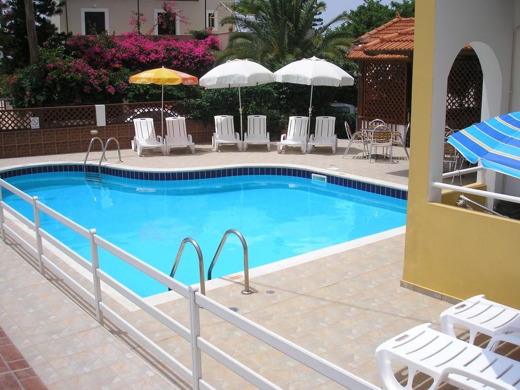 Dimitra Apartments Gouves Exterior foto